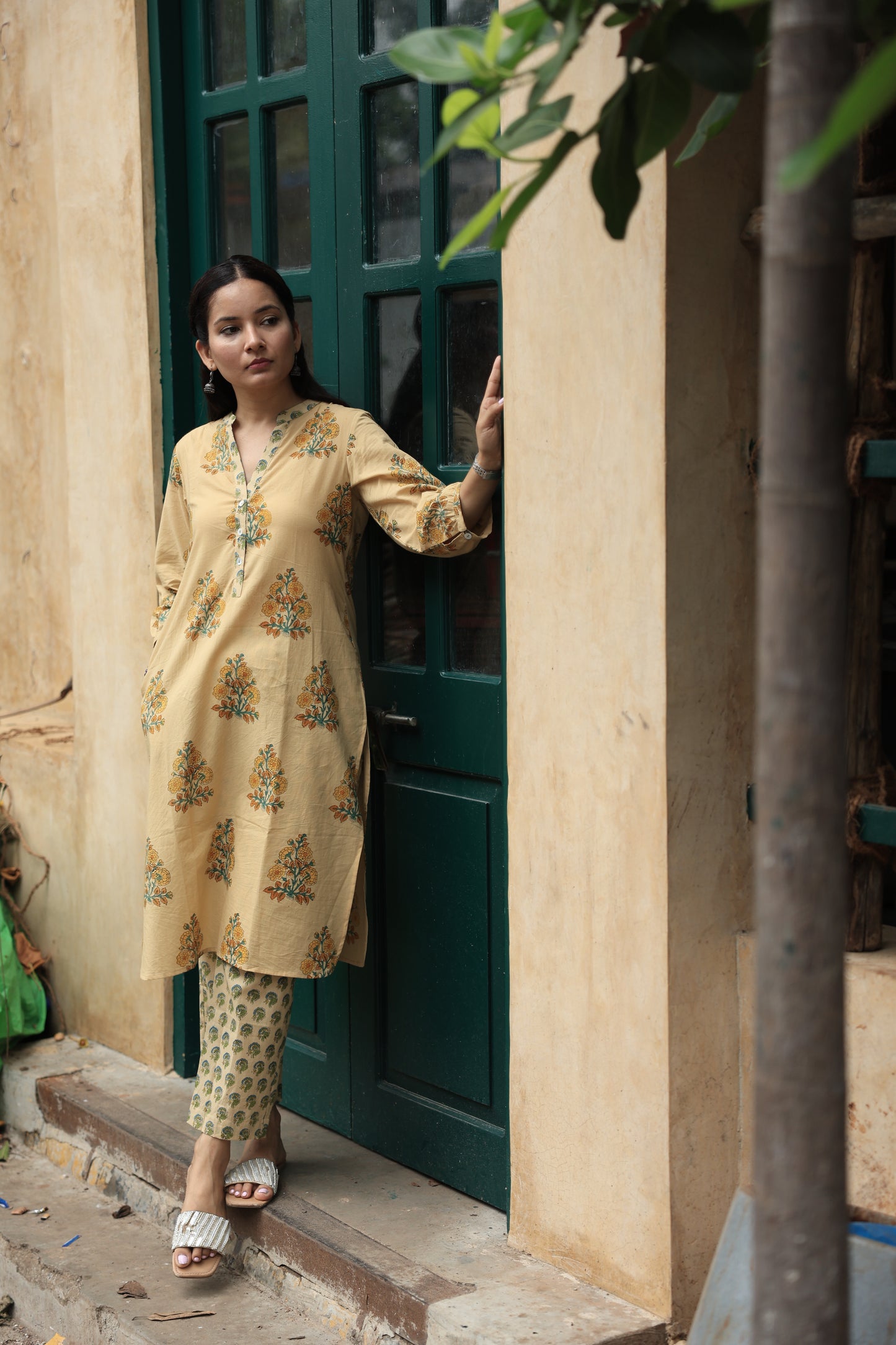 Haya Beige Sanganeri Kurta Pant Set