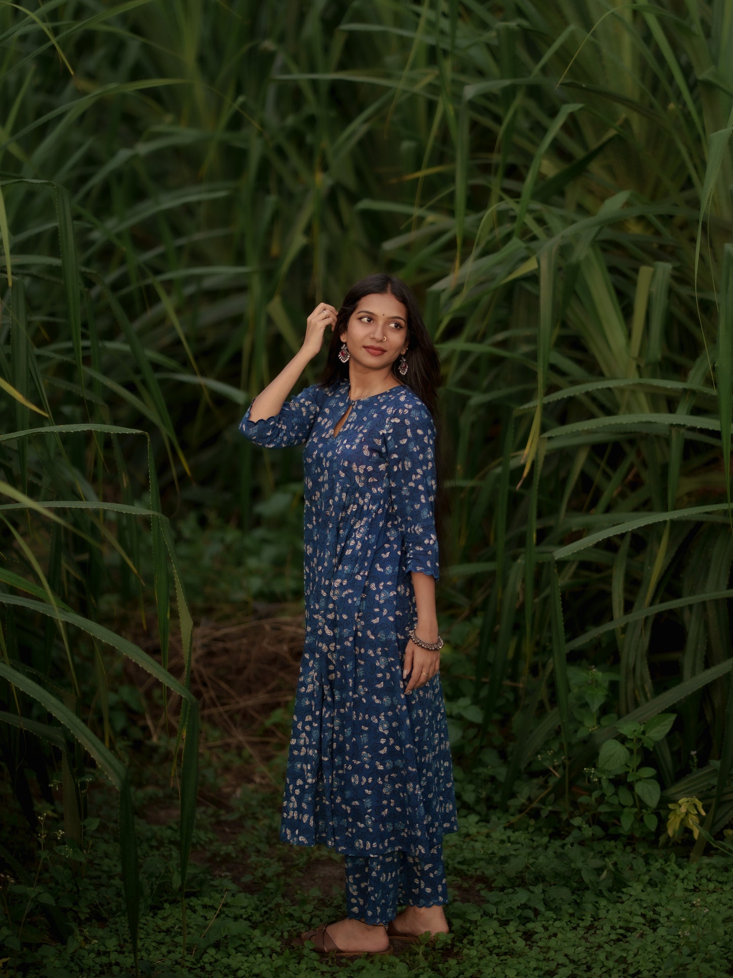 Kshana Indigo Bagru Kalidaar Set