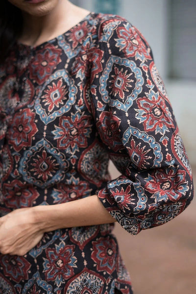Aaraam Kala Ajrakh Kurta Pant Set