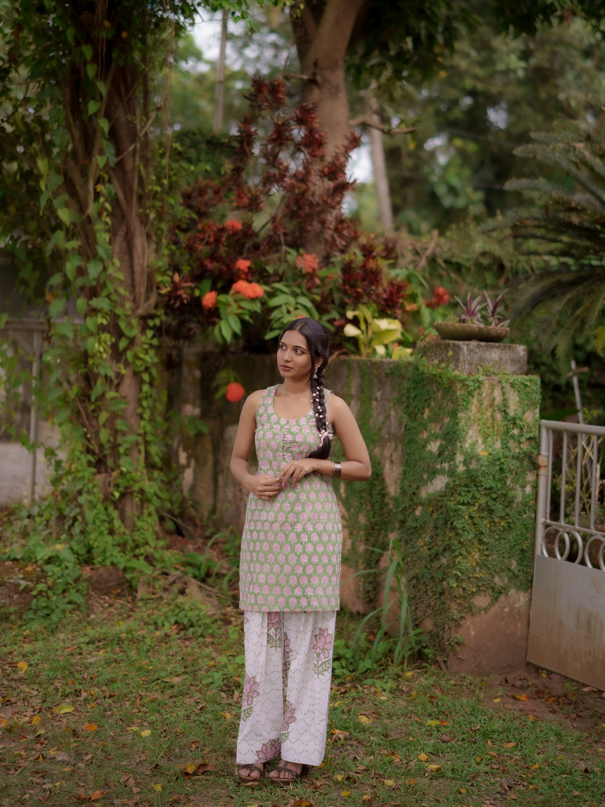 Hriday Hara Sanganeri Farsi Salwar Set