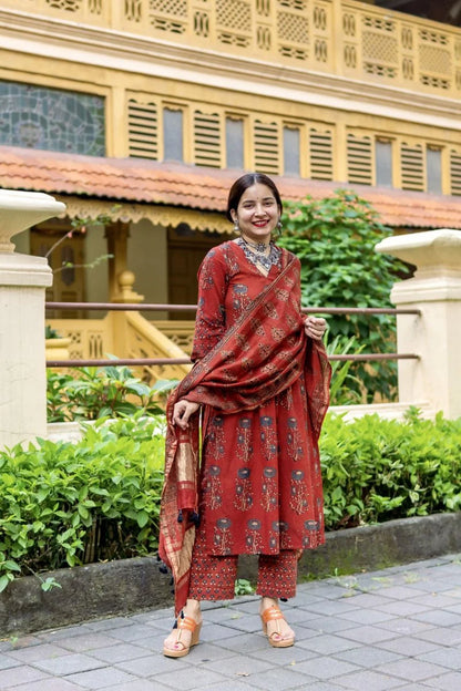 Mannat Madder Red Ajrakh Set