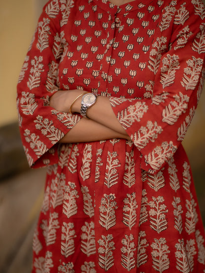 Taamara Madder Red Bagru Kurta