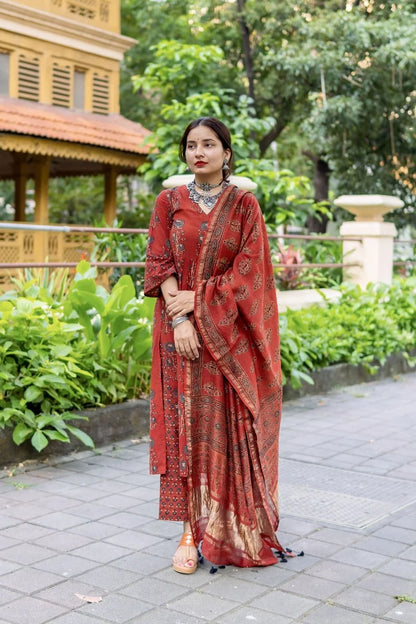 Mannat Madder Red Ajrakh Set