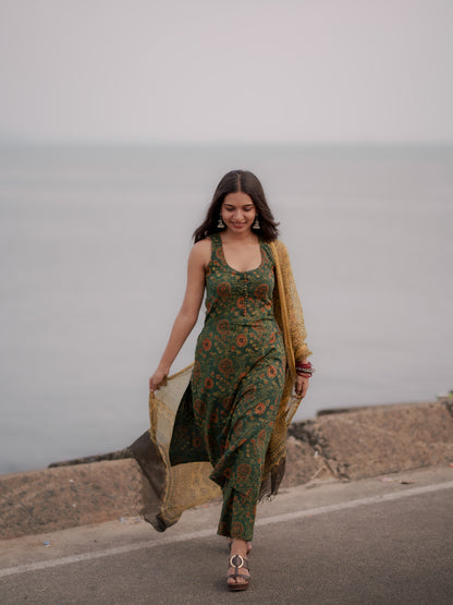 Varnam Hara Ajrakh Co-ord Set