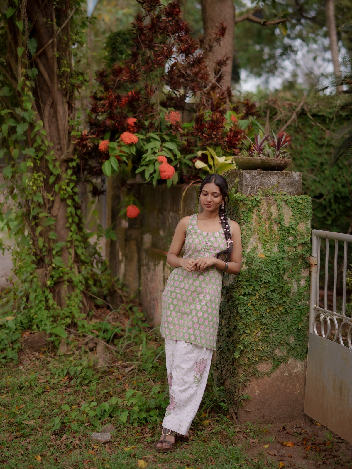 Hriday Hara Sanganeri Farsi Salwar Set