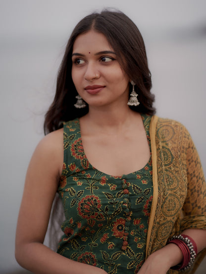 Varnam Hara Ajrakh Co-ord Set