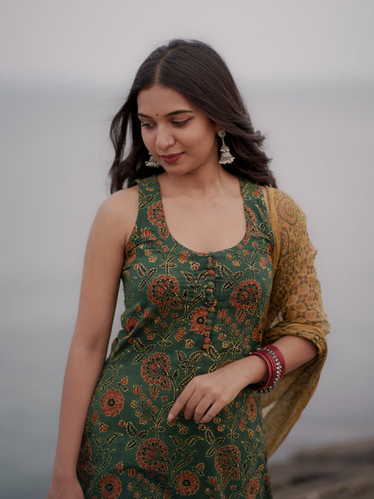 Varnam Hara Ajrakh Co-ord Set