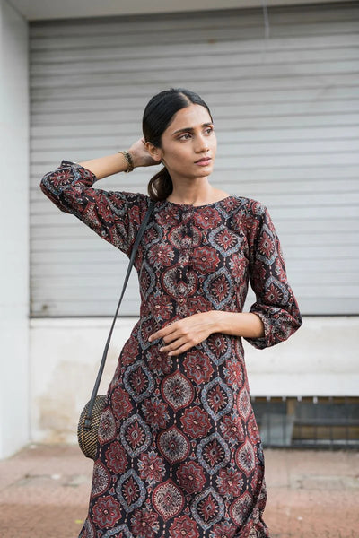 Aaraam Kala Ajrakh Kurta Pant Set