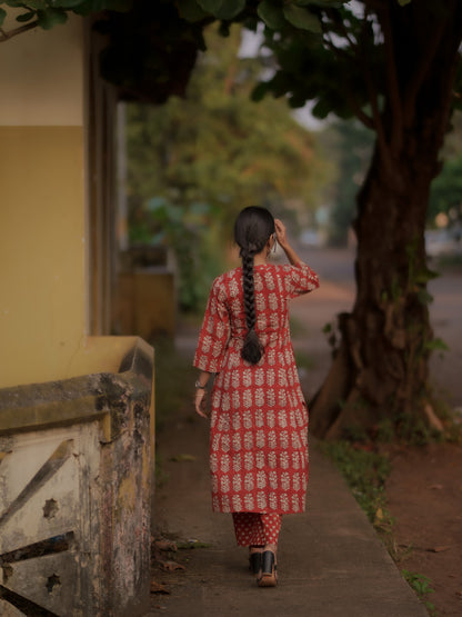 Taamara Madder Red Bagru Kurta