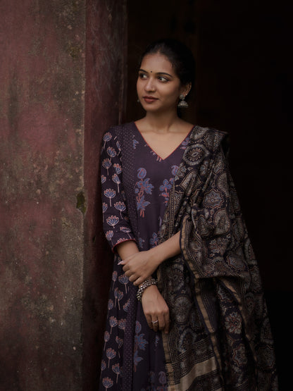 Mannat Black Ajrakh Chanderi Silk Dupatta