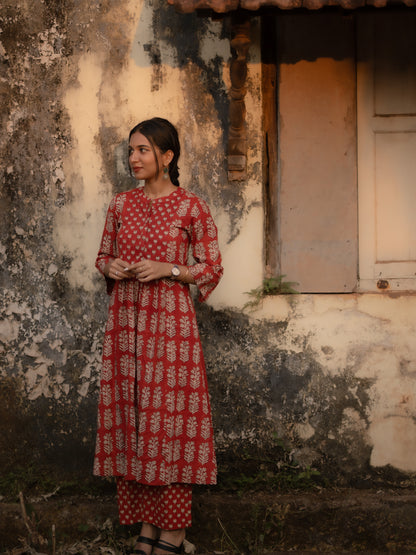 Taamara Madder Red Bagru Kurta