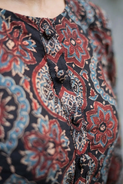 Aaraam Kala Ajrakh Kurta Pant Set