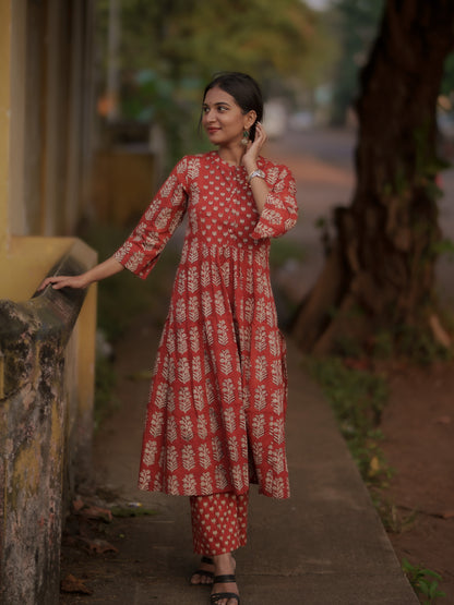 Taamara Madder Red Bagru Kurta