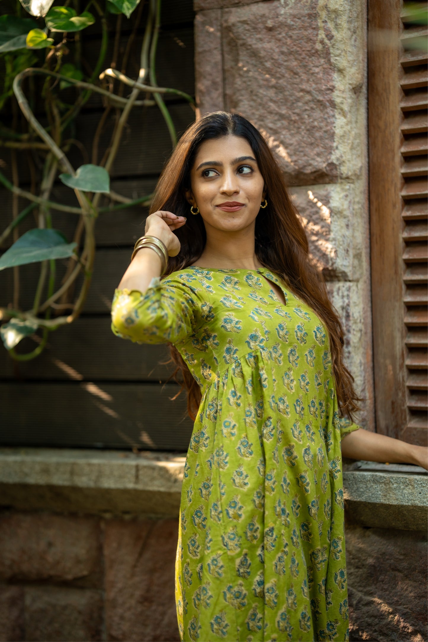 Kshana Hara Sanganeri Kalidaar Set