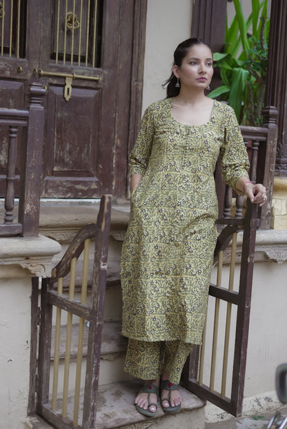 Myraa Kalamkari Co-ord Set
