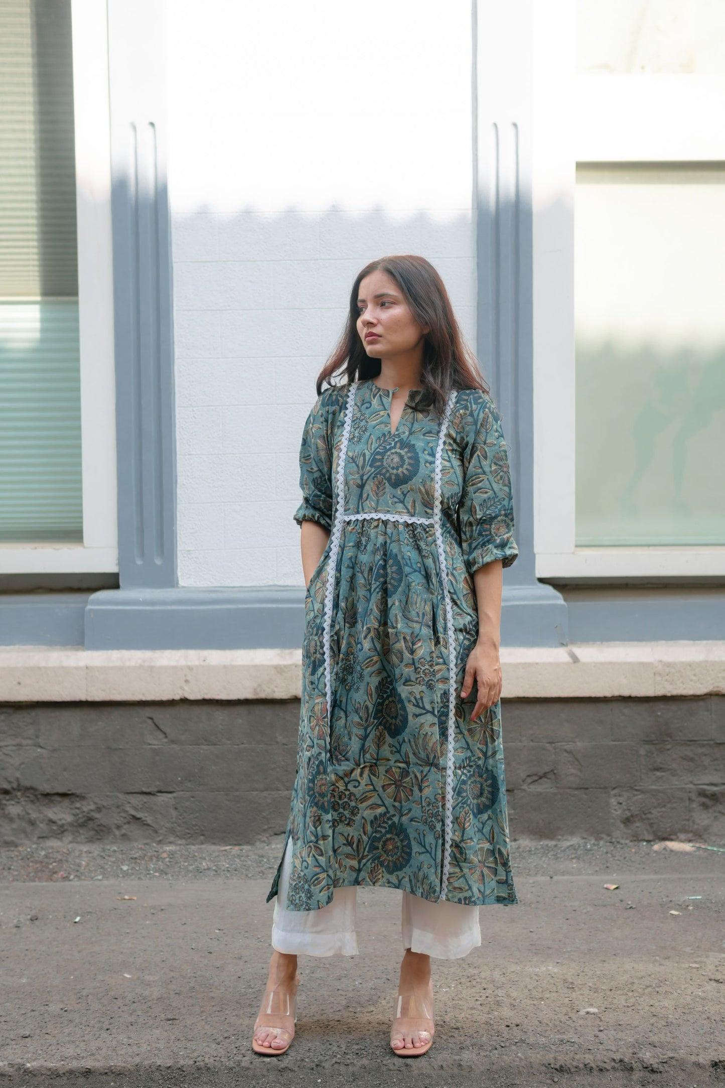 Shab Kalidaar Ajrakh Dabu Kurta