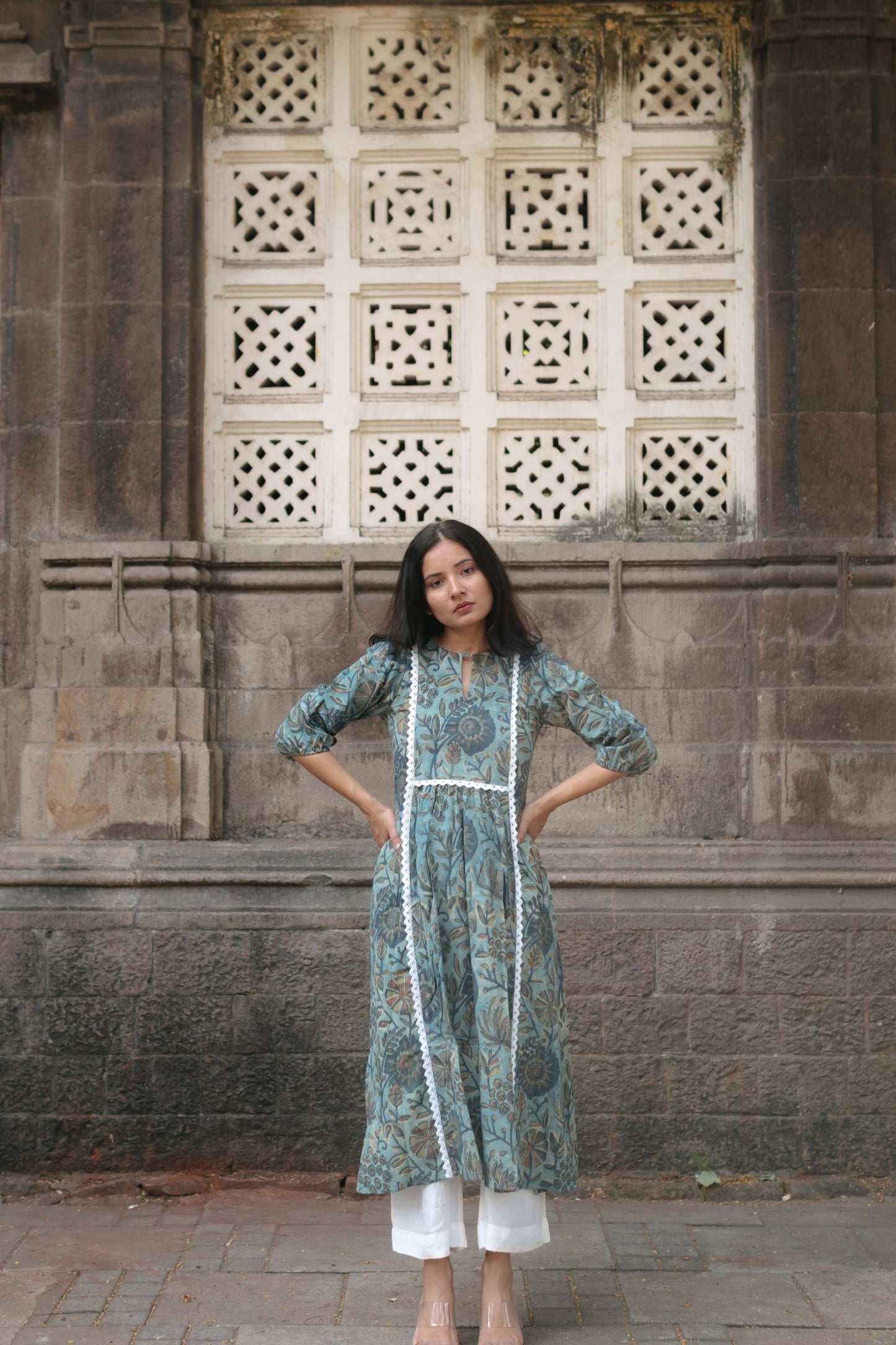 Shab Kalidaar Ajrakh Dabu Kurta