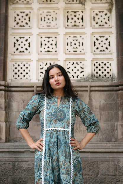 Shab Kalidaar Ajrakh Dabu Kurta