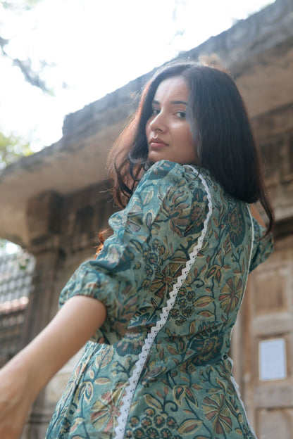 Shab Kalidaar Ajrakh Dabu Kurta