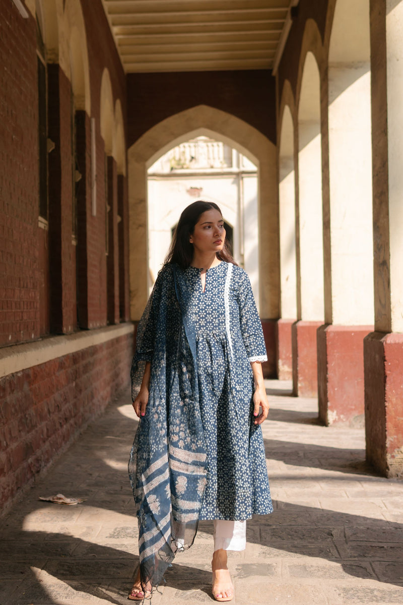 Saaz Indigo Kalidaar